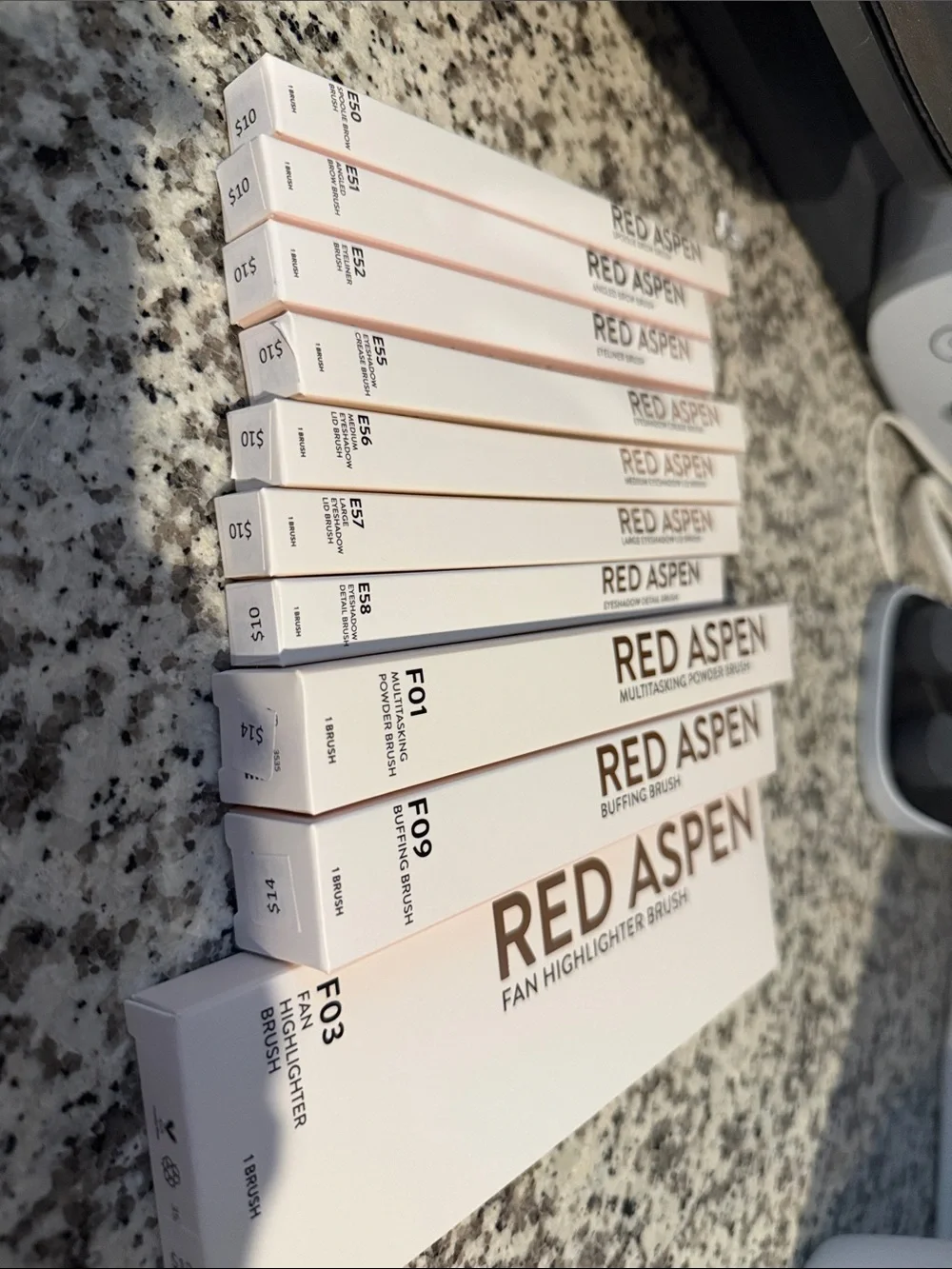RED ASPEN makeup brush set
